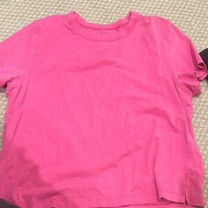 Lululemon Vibrant Pink Short Sleeve  Tee size 4